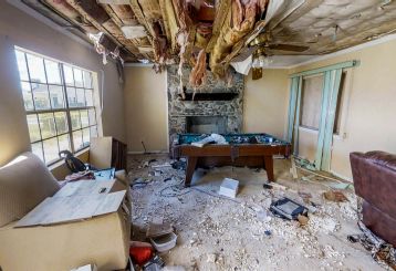 Mold remediation process during water damage repair in El Segundo.